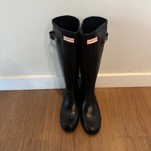 Crocodile Print Hunter Rain Boots NWOT
